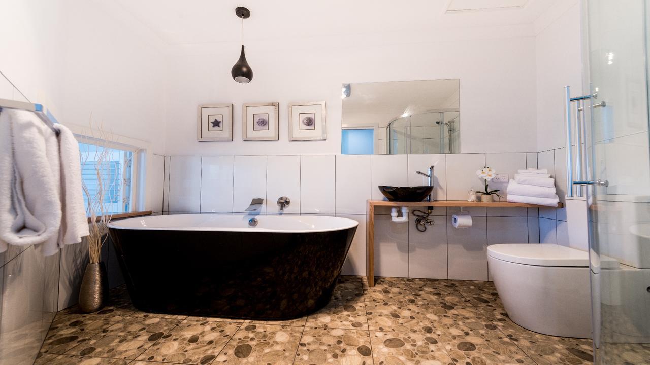 Ulverstone River Edge Holidayapartments Eksteriør billede